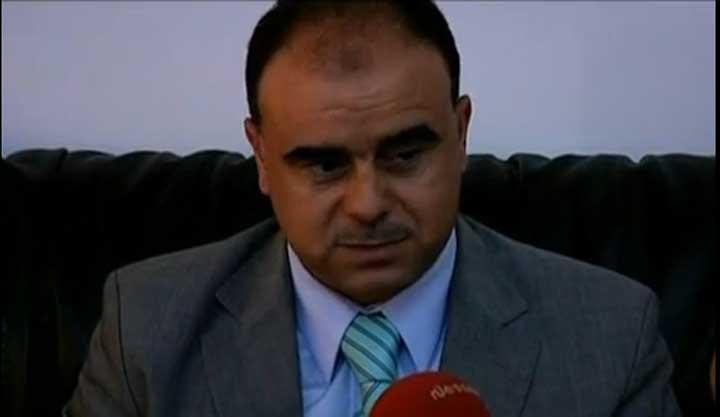 بطاقة إيداع بالسجن ضد محرز الزواي المسؤول السابق بوزارة الداخلية في قضية التآمر على أمن الدولة بطاقة إيداع بالسجن ضد محرز الزواي المسؤول السابق بوزارة الداخلية في قضية التآمر على أمن الدولة