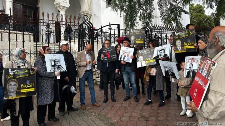 رفض مطالب الإفراج عن المعتقلين السياسيين في تونس