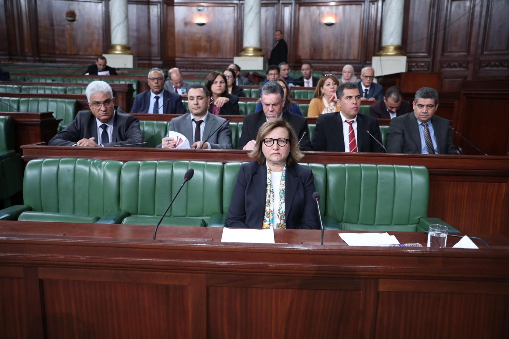 مشاريع الطاقة المتجددة لانتاج 1700 ميغاوات من الكهرباء لاتزال في مرحلة طلبات العروض - رئيسة ديوان وزارة الصناعة