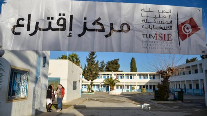 انتخابات تونس على بعد شهر.. تساؤلات عن صلاحيات المجالس المحلية ودورها