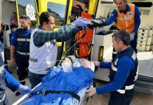 أطباء تونسيون ينتظرون تصاريح دخول غزة أطباء تونسيون ينتظرون تصاريح دخول غزة