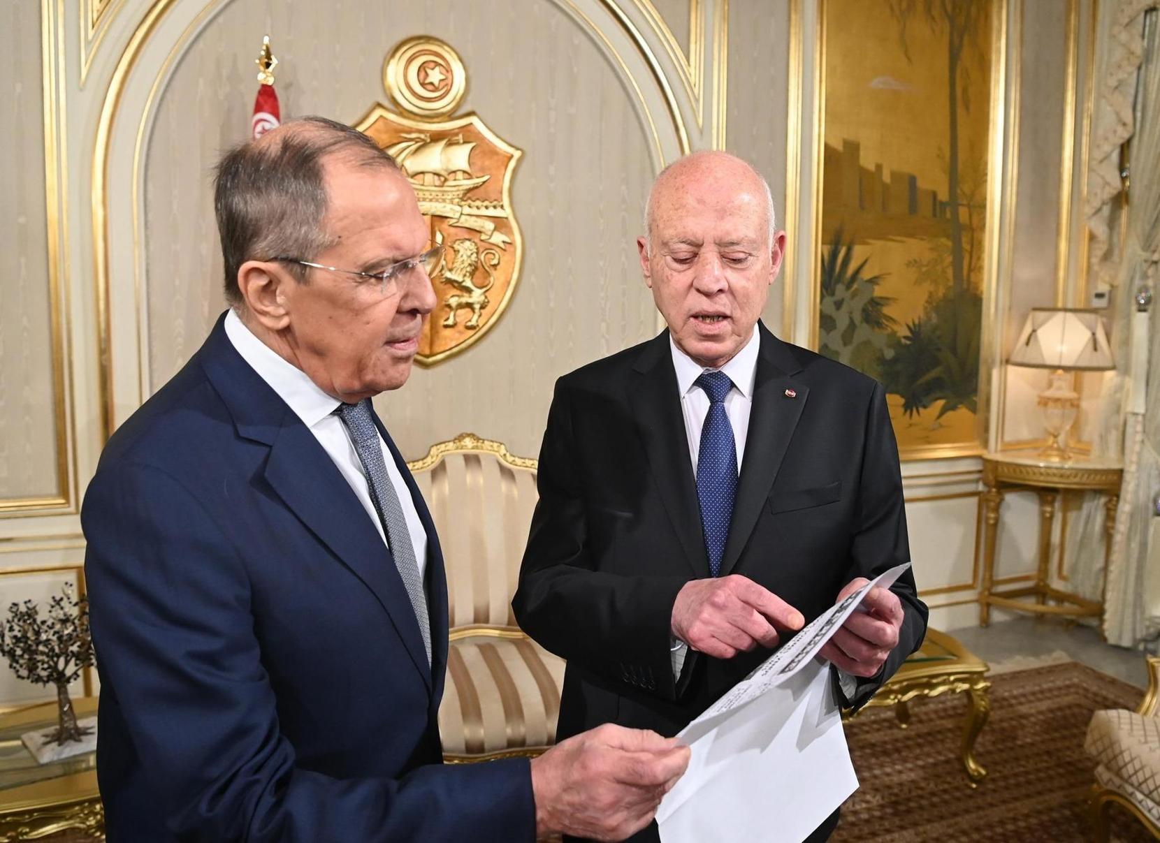 رئيس الجمهورية يستقبل وزير الخارجية الروسي سيرغي لافروف