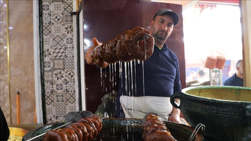 باجة التونسية.. عاصمة حلوى "المخارق" في رمضان