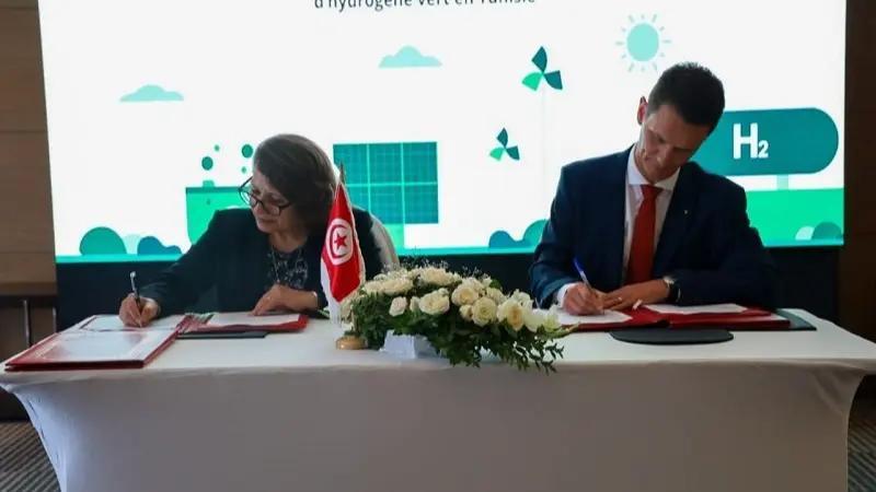 توقيع 6 مذكرات تفاهم لإنتاج الهيدروجين الأخضر في تونس