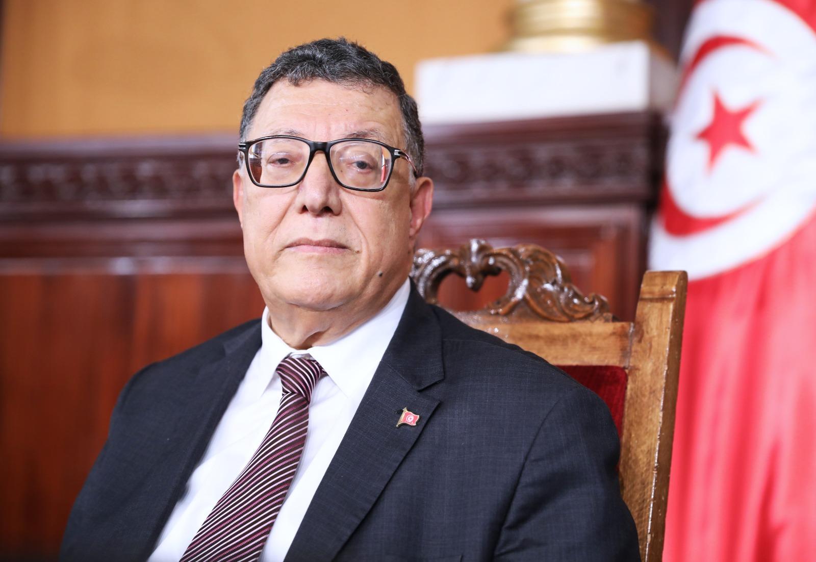 التصويت على ادراج نقطة في جدول اعمال الجلسة العامة تتعلق بدعوة وزيري العدل والداخلية للتداول في ايقاف النائب حمدي بن صالح التصويت على ادراج نقطة في جدول اعمال الجلسة العامة تتعلق بدعوة وزيري العدل والداخلية للتداول في ايقاف النائب حمدي بن صالح