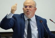 سمير ديلو لـ”أفريقيا برس”: رسائل دوائر السلطة إيجابية، وجبهة الخلاص بحاجة إلى مراجعة سمير ديلو لـ"أفريقيا برس": رسائل دوائر السلطة إيجابية، وجبهة الخلاص بحاجة إلى مراجعة