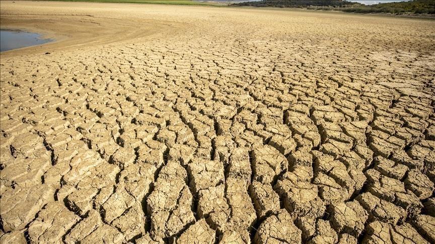 الجفاف وزيادة الطلب يفاقمان أزمة شح المياه