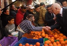 قيس سعيد يدعو رجال الأعمال إلى “معركة تحرير وطني” ضد غلاء الأسعار قيس سعيد يدعو رجال الأعمال إلى "معركة تحرير وطني" ضد غلاء الأسعار