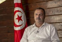 اعتداء بمادة حارقة على رئيس حزب العمل عبد اللطيف المكي اعتداء بمادة حارقة على رئيس حزب العمل عبد اللطيف المكي