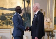 الرئيس التونسي: التعاون مع البنك الدولي يجب أن يراعي اختيارات الشعب الرئيس التونسي: التعاون مع البنك الدولي يجب أن يراعي اختيارات الشعب