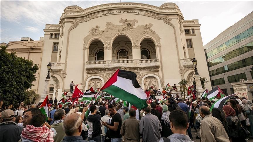 مظاهرة تضامنية مع الكادر الطبي في قطاع غزة