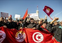 ثورة تونس بعد 14 عاما.. مكتسبات وانتكاسات بعيون نشطاء ثورة تونس بعد 14 عاما.. مكتسبات وانتكاسات بعيون نشطاء