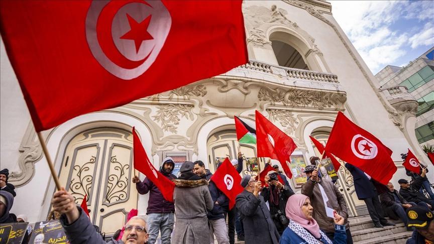 جبهة الخلاص الوطني تطالب بالإفراج عن الغنوشي وعبير موسى