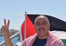 حاتم العويني: سفينة حنظلة تحمل كل معاني التضامن مع غزة حاتم العويني: سفينة حنظلة تحمل كل معاني التضامن مع غزة