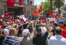 صور.. يوم غضب للمعلمين في تونس صور.. يوم غضب للمعلمين في تونس