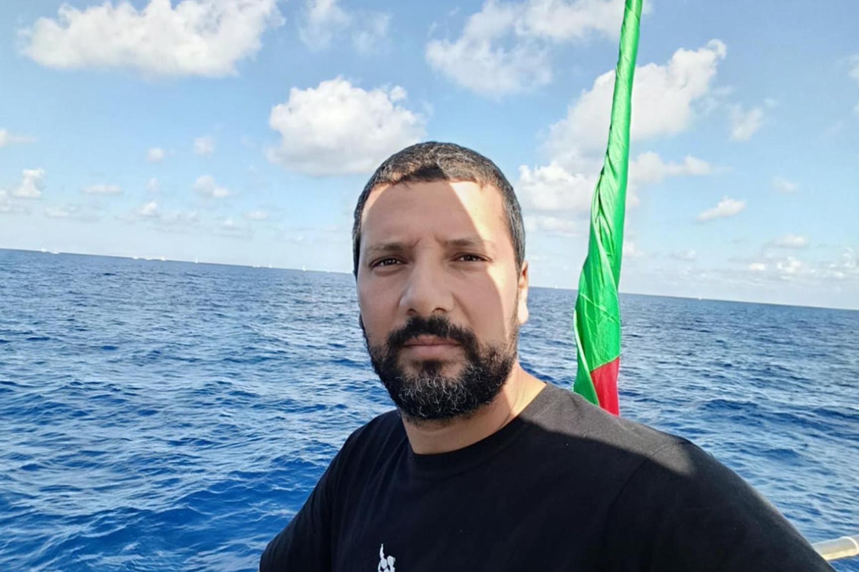 نشطاء الأسطول المغاربي يؤكدون مواصلة مسيرهم رغم الاستهدافات نشطاء الأسطول المغاربي يؤكدون مواصلة مسيرهم رغم الاستهدافات