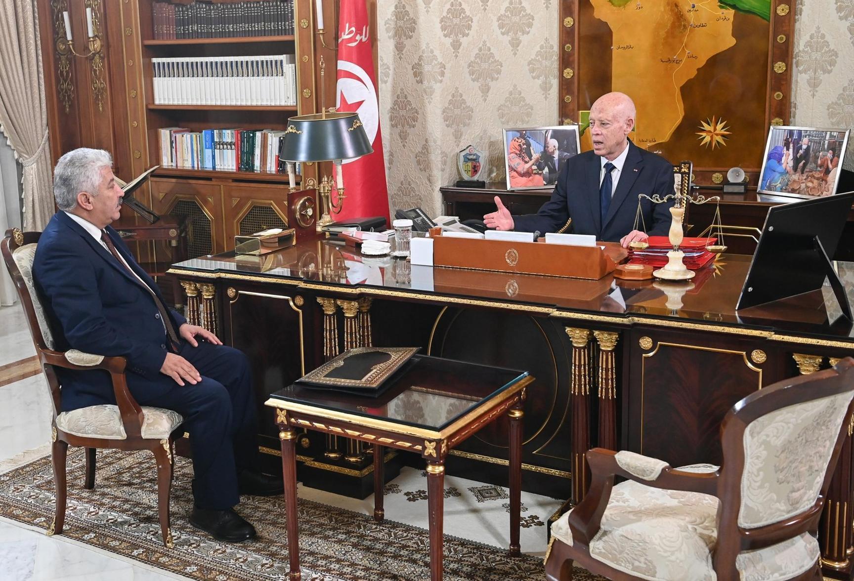 سعيد يؤكد على تذليل العقبات لمشاركة الشركات الأهليّة سعيد يؤكد على تذليل العقبات لمشاركة الشركات الأهليّة