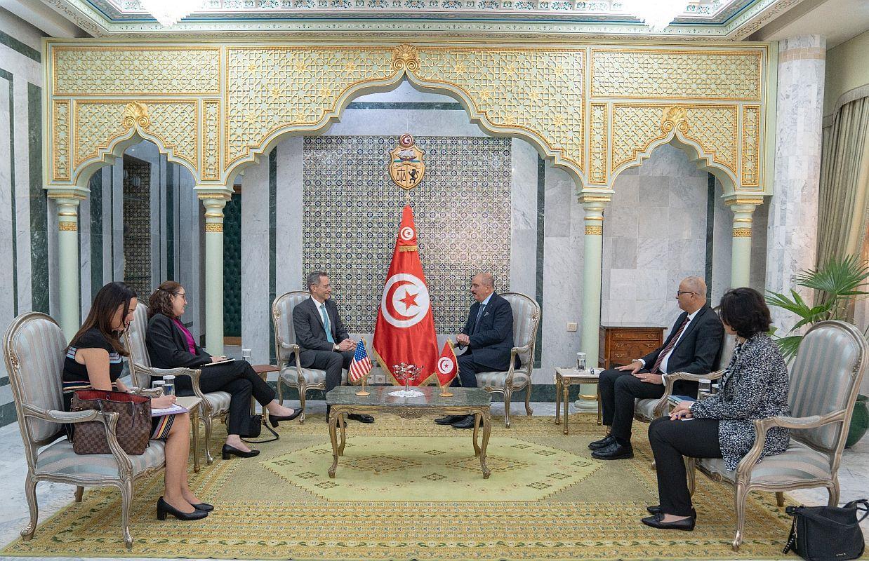 وزير الخارجية يلتقي سفير الولايات المتحدة بمناسبة انتهاء مهامه وزير الخارجية يلتقي سفير الولايات المتحدة بمناسبة انتهاء مهامه