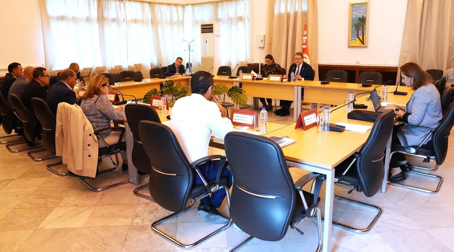 رئيس مجلس نواب الشعب يشرف على اجتماع مع رؤساء الكتل رئيس مجلس نواب الشعب يشرف على اجتماع مع رؤساء الكتل