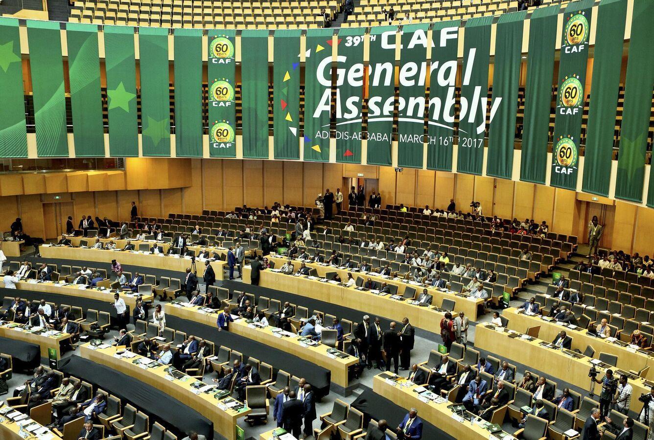 صلاح وحكيمي يتصدران قائمة المرشحين لجائزة أفضل لاعب أفريقي صلاح وحكيمي يتصدران قائمة المرشحين لجائزة أفضل لاعب أفريقي