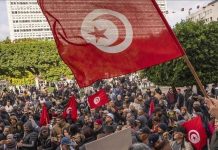 محكمة تغرم متهمَين وتؤجل محاكمة آخرين باحتجاجات ضد التلوث محكمة تغرم متهمَين وتؤجل محاكمة آخرين باحتجاجات ضد التلوث