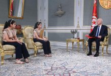 سعيد يستقبل التوأم بيسان وبيلسان كوكة بطلتي تحدي القراءة العربي 2025 سعيد يستقبل التوأم بيسان وبيلسان كوكة بطلتي تحدي القراءة العربي 2025