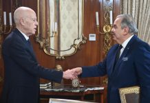 مشروع إعادة بناء الملعب الأولمبي محور لقاء سعيد بوزير الرياضة مشروع إعادة بناء الملعب الأولمبي محور لقاء سعيد بوزير الرياضة