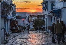 عائدات السياحة في 10 أشهر تتجاوز عام 2024 بالكامل عائدات السياحة في 10 أشهر تتجاوز عام 2024 بالكامل