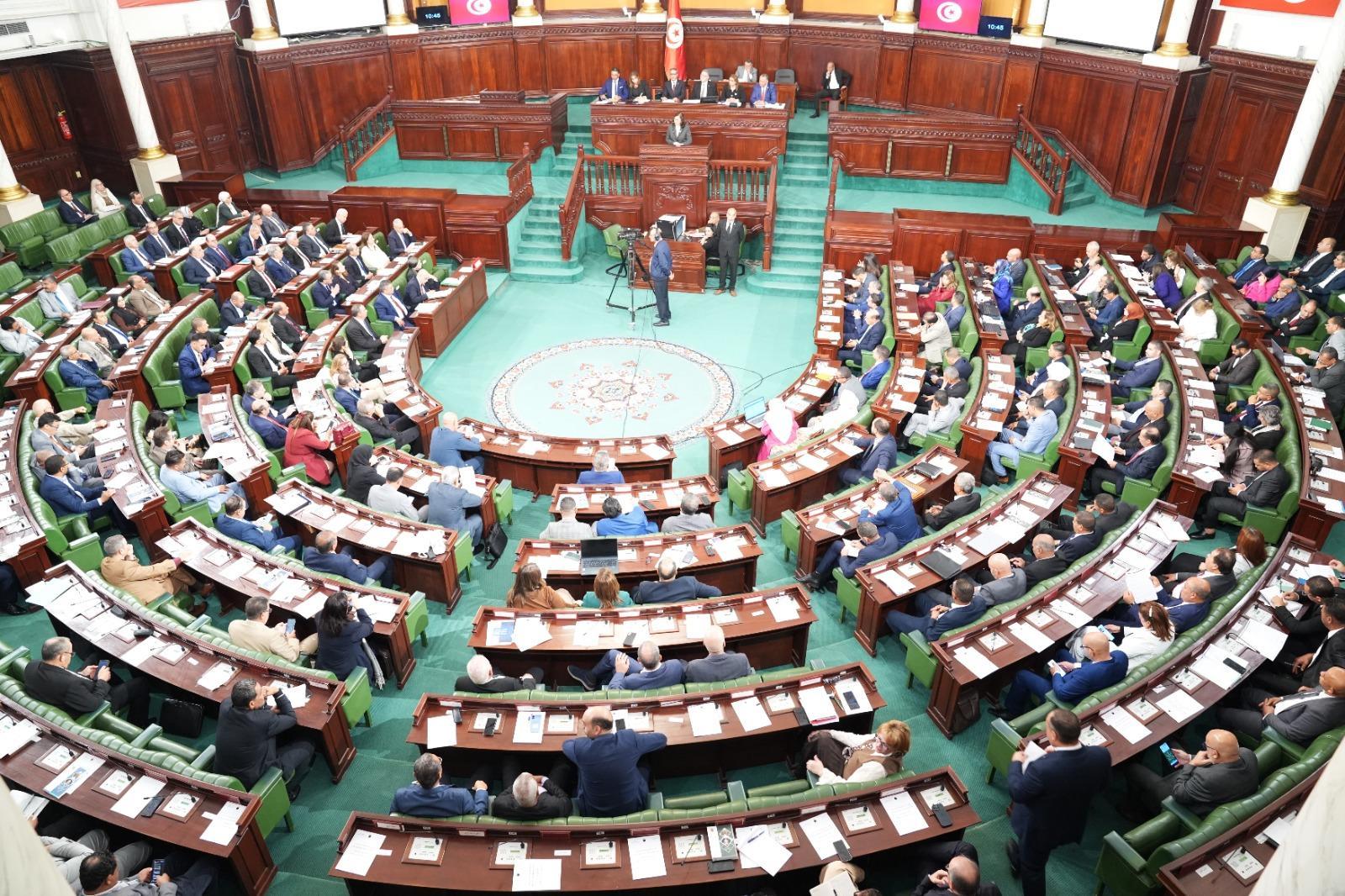 تحفيز الاستثمار واسترجاع نسق إنتاج المحروقات تحفيز الاستثمار واسترجاع نسق إنتاج المحروقات