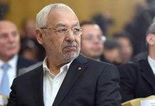 الغنوشي ونشطاء سياسيون يضربون عن الطعام تضامنا مع بن مبارك الغنوشي ونشطاء سياسيون يضربون عن الطعام تضامنا مع بن مبارك