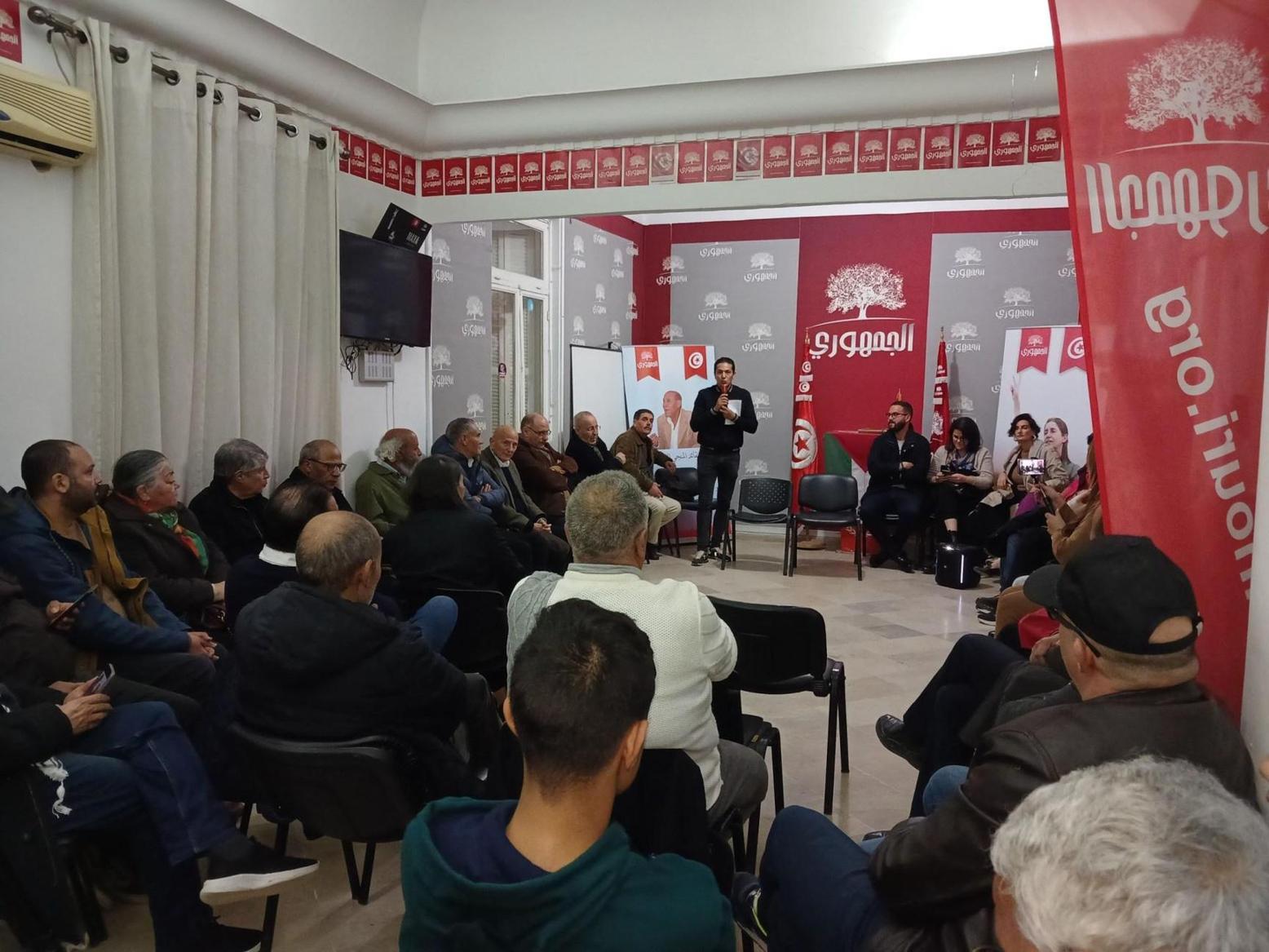 من داخل السجون.. معارضو سعيد يواصلون الإضراب وعائلاتهم تستغيث