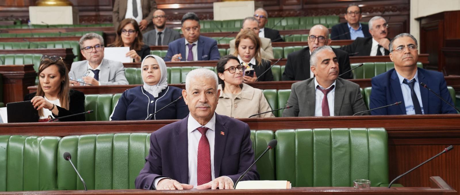 ميزانية وزارة التجارة وتنمية الصادرات في حدود 4،262 مليار دينار ميزانية وزارة التجارة وتنمية الصادرات في حدود 4،262 مليار دينار