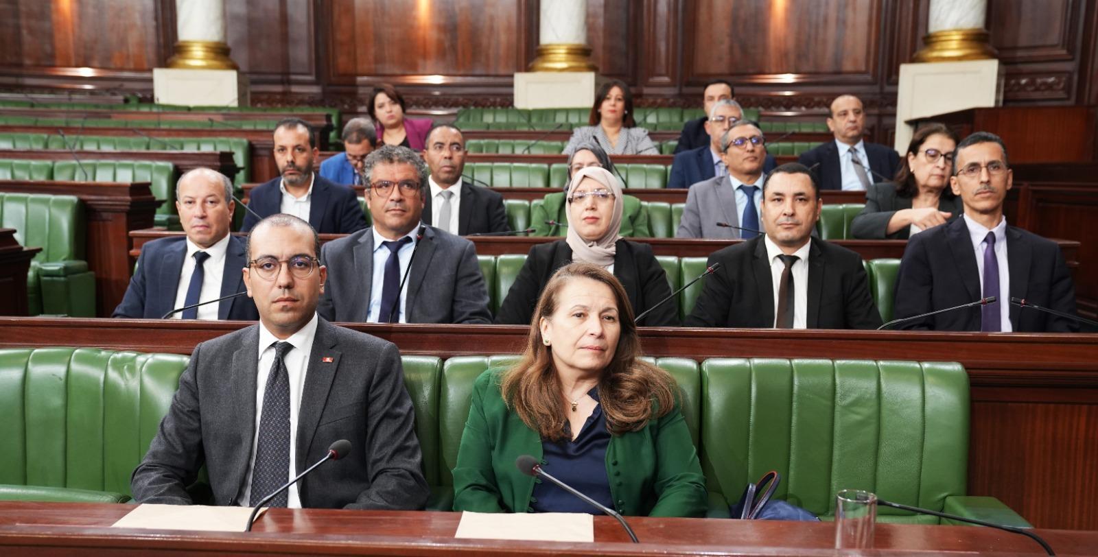 وزارة الصناعة تعتبر اول مشغل في تونس وزارة الصناعة تعتبر اول مشغل في تونس