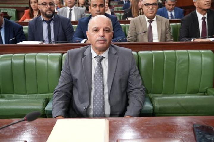 ميزانية النقل: برمجة اقتناء طائرات وحافلات وعربات مترو