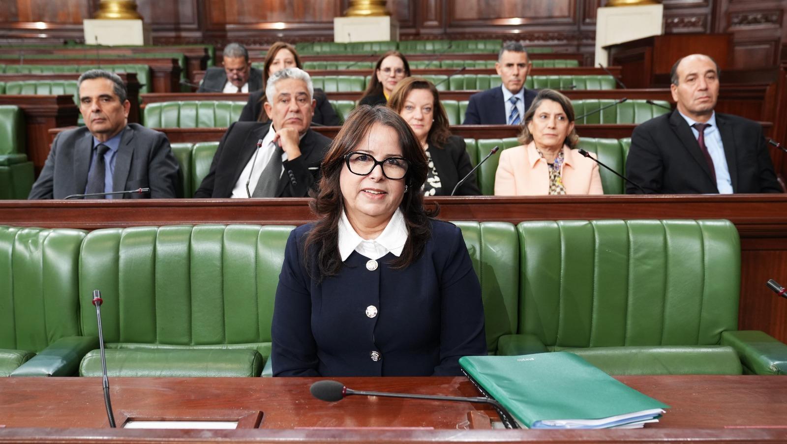 نواب البرلمانيتين يشرعون في مناقشة المهمة الخاصة بمحكمة المحاسبات