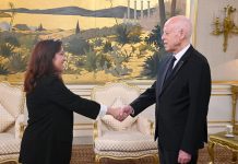 سعيد يلتقي سفيرة جمهورية كوبا لدى تونس بمناسبة انتهاء مهامها سعيد يلتقي سفيرة جمهورية كوبا لدى تونس بمناسبة انتهاء مهامها