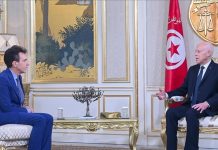 سعيد يستدعي سفير الاتحاد الأوروبي احتجاجا على لقائه مسؤولا تونسيا سعيد يستدعي سفير الاتحاد الأوروبي احتجاجا على لقائه مسؤولا تونسيا