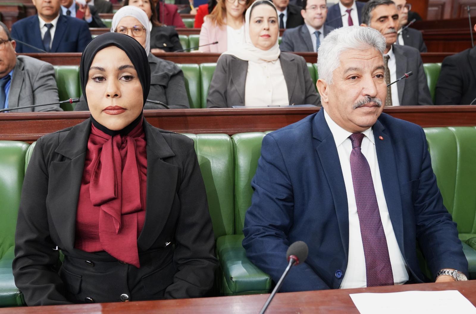 نواب البرلمان يطالبون وزارة التشغيل بدعم الشباب المنقطع عن التعليم نواب البرلمان يطالبون وزارة التشغيل بدعم الشباب المنقطع عن التعليم