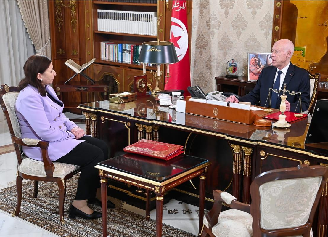 سعيد يؤكّد على ضرورة مواصلة الحرب ضدّ الفساد والمُفسدين