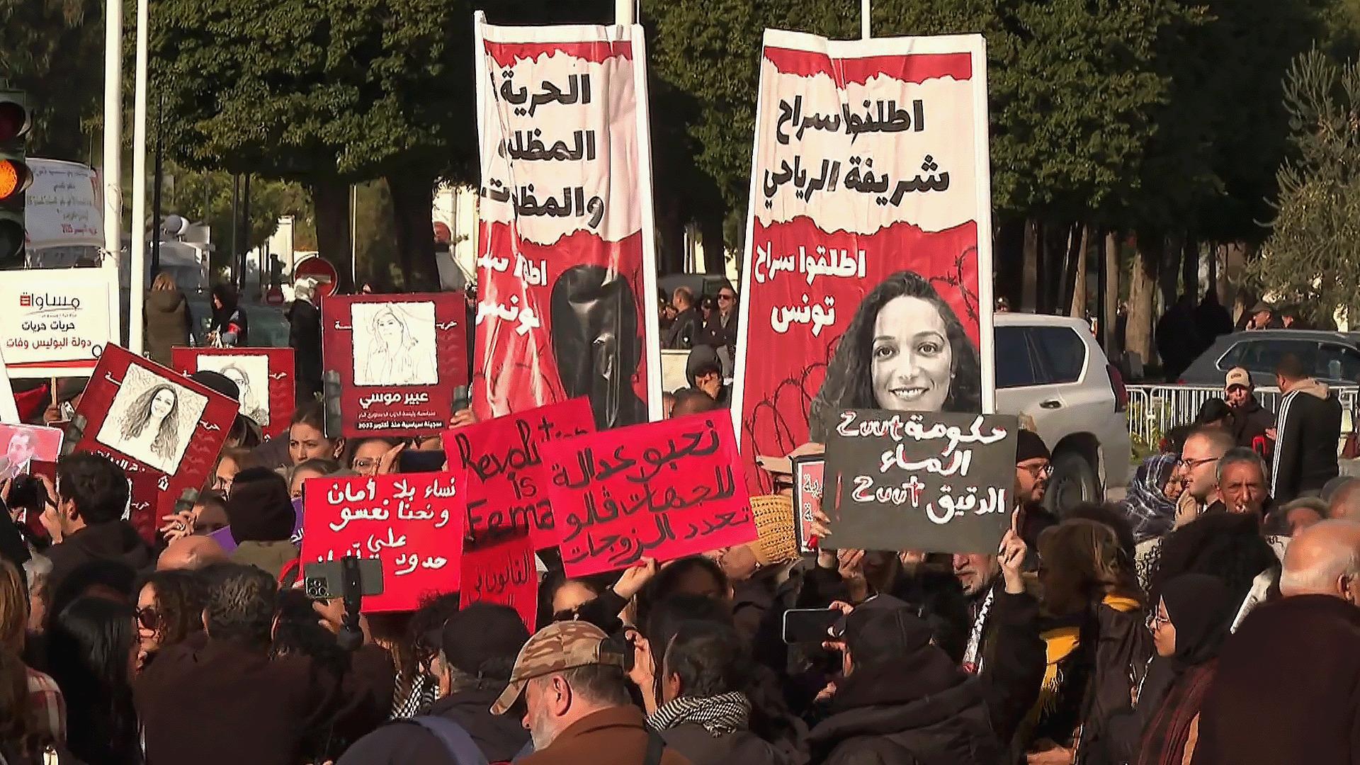 العياشي الهمامي: أستعد لمداهمة منزلي واعتقالي ولن نهرب من مواجهة سعيّد العياشي الهمامي: أستعد لمداهمة منزلي واعتقالي ولن نهرب من مواجهة سعيّد