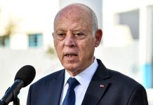 تونس.. رجال الرئيس ينتفضون ضده تونس.. رجال الرئيس ينتفضون ضده