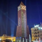 إضاءة ساحة الساعة بالعلمين الفلسطيني والتونسي إضاءة ساحة الساعة بالعلمين الفلسطيني والتونسي