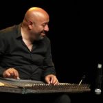 بحفل مميز.. عازف القانون التركي آيتاش دوغان يمتع جمهور تونس بحفل مميز.. عازف القانون التركي آيتاش دوغان يمتع جمهور تونس