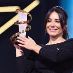 الفيلم التونسي “سماء بلا أرض” يفوز بالنجمة الذهبية لمهرجان مراكش الفيلم التونسي "سماء بلا أرض" يفوز بالنجمة الذهبية لمهرجان مراكش