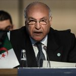 وزير خارجية الجزائر يبدأ زيارة لتونس وزير خارجية الجزائر يبدأ زيارة لتونس