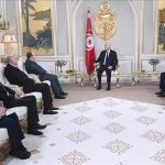 سعيّد: تونس والجزائر ستواصلان العمل لتعزيز التعاون وتطوير الشراكة سعيّد: تونس والجزائر ستواصلان العمل لتعزيز التعاون وتطوير الشراكة