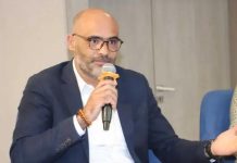 نقيب الصحفيين التونسيين: لن نقبل خنق حرية الصحافة أو معاقبة الصحفيين نقيب الصحفيين التونسيين: لن نقبل خنق حرية الصحافة أو معاقبة الصحفيين