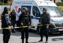 الإفراج عن 20 موقوفا وسجن 4 آخرين بأحداث القيروان الإفراج عن 20 موقوفا وسجن 4 آخرين بأحداث القيروان