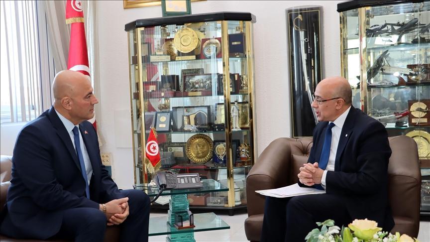 واشنطن تسلم تونس معدات أمنية بـ1.4 مليون دولار لمكافحة الإرهاب واشنطن تسلم تونس معدات أمنية بـ1.4 مليون دولار لمكافحة الإرهاب