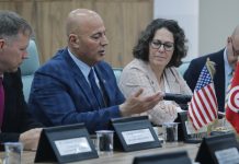 وزير الصحة يبحث مع السفير الأمريكي سبل تعزيز الشراكة الاستراتيجية وزير الصحة يبحث مع السفير الأمريكي سبل تعزيز الشراكة الاستراتيجية